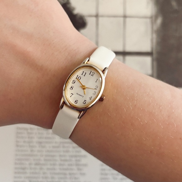 VTG 1990’s Leather Watch - Picture 3 of 9